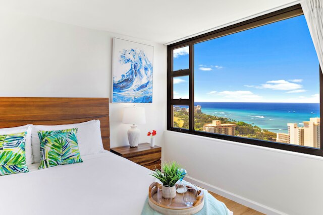 プレミアム リモデールド コンド ウィズ オーシャンビュー アンド パーキング