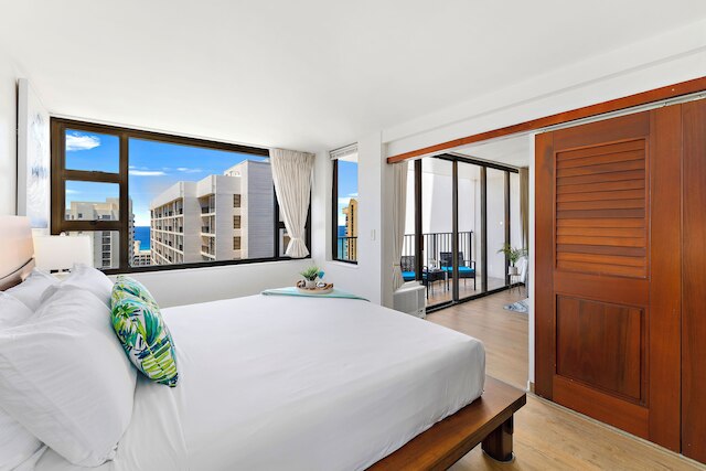 プレミアム リモデールド コンド ウィズ オーシャンビュー アンド パーキング