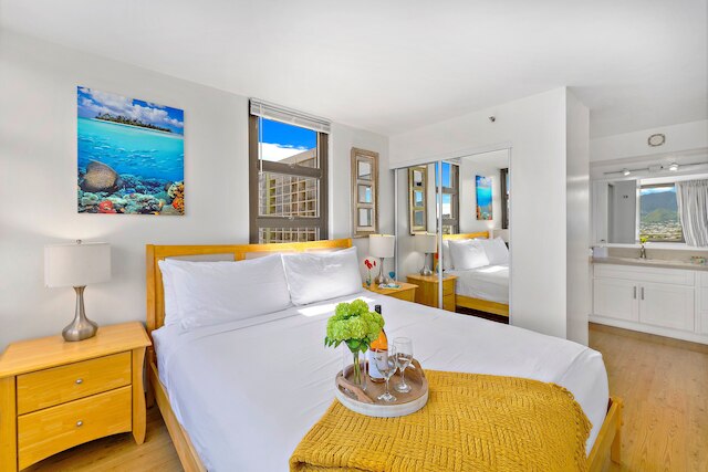 ハイ フロア マウンテン ビュー ウィズ キング オア クイーン ベッド アンド パーキング