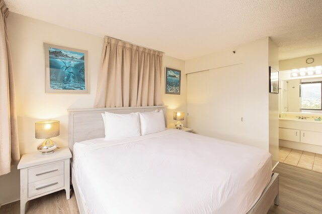 マウンテン ビュー コンド ウィズ キング オア クイーン ベッド アンド パーキング