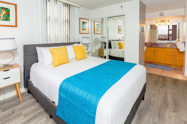 マウンテン ビュー コンド ウィズ キング オア クイーン ベッド アンド パーキング