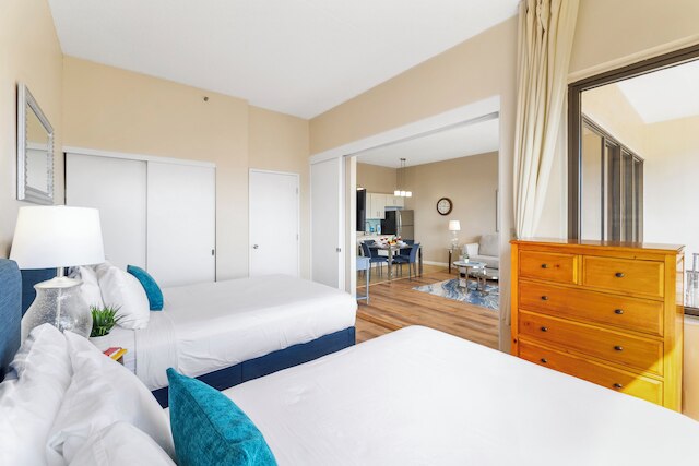 ダイヤモンド ヘッド アンド パーシャル オーシャン ビューズ ウィズ 2 ベッズ アンド パーキング