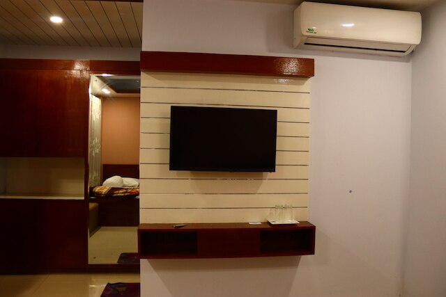 ホテル マリーナ インターナショナル Ltd