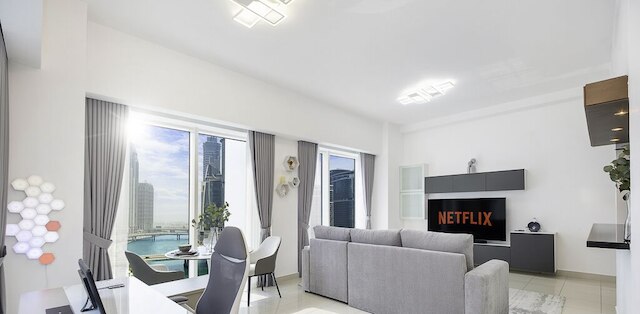 ラックス ザ ウェスト ワーフ カナル ビュー スイート