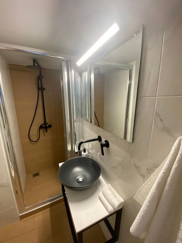 ユートピア アパートメント - At019