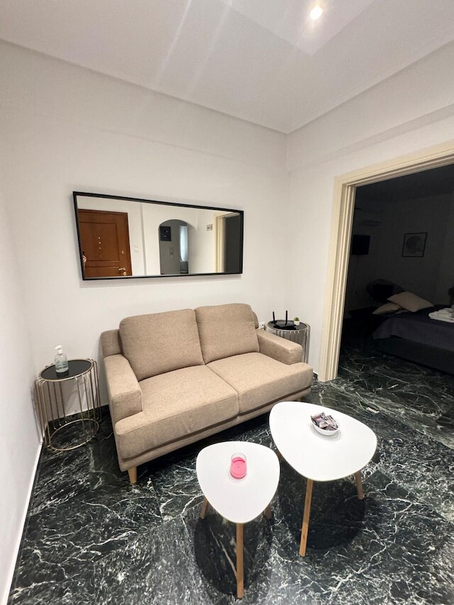 クール アパートメント - At016