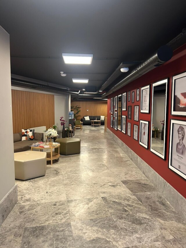 フレズヤ - エクスクルーシブリー ウーマン