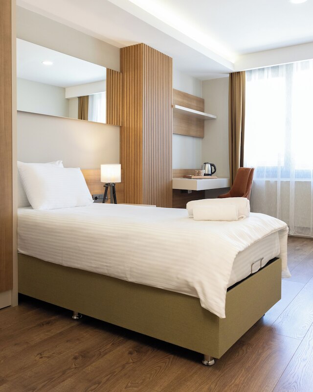 フレズヤ - エクスクルーシブリー ウーマン