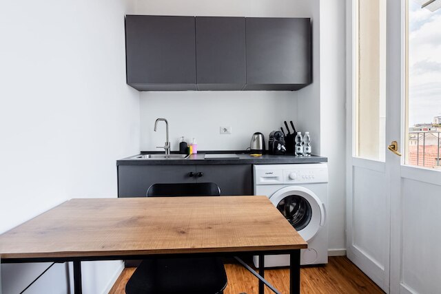 コージー スタジオ ペントハウス ウィズ スタニング ビュー バルコニー