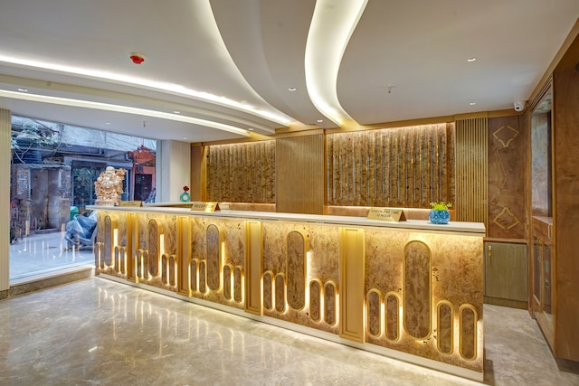 ゴールド ザ ロイヤル