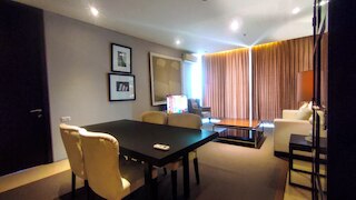 アパートメント 3ベッドルーム ウィズ リバー ビュー イン シティ センター アット スマトラ36 スラバヤ