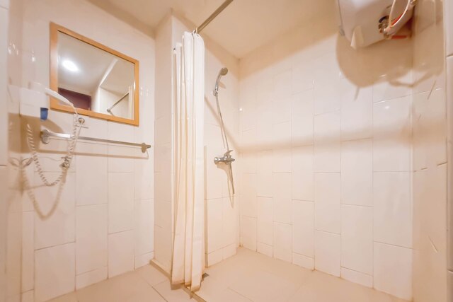 コンフォート スタジオ (ノー キッチン) アット マタラム シティ アパートメント