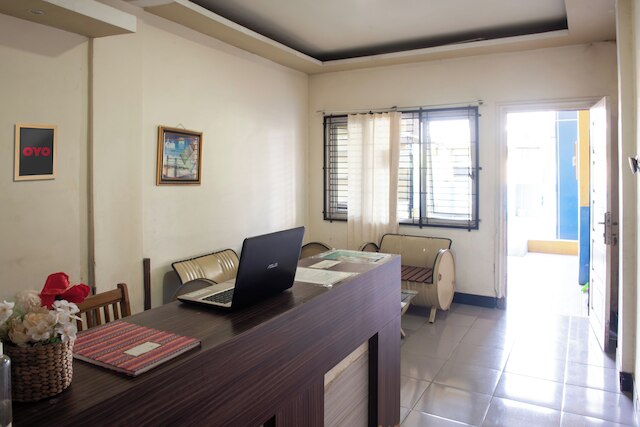 ホテル O ホームステイ プスパ ゲミラン シャリア