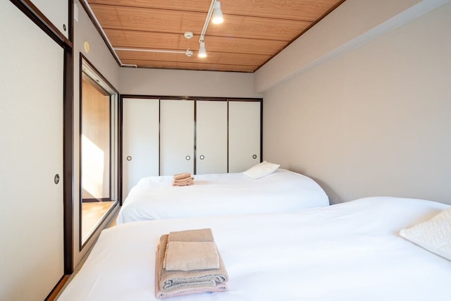 サニーハイツ 301