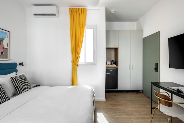 マテ レヴィンスキー - バイ HOMY