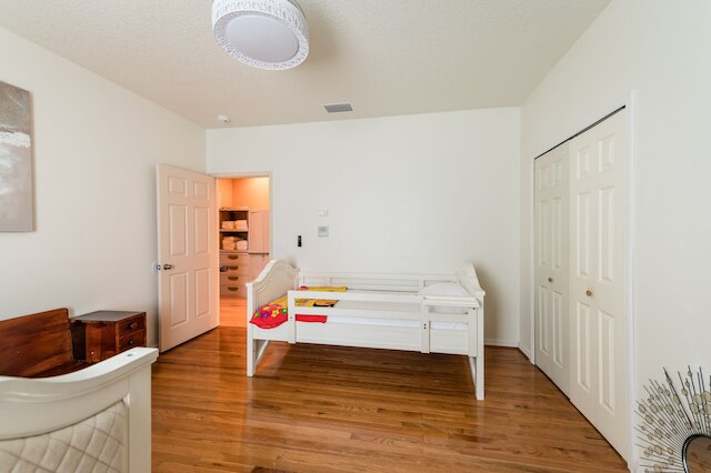 シック リノベーテッド オアシス: ディズニー & ユニバーサル ニアバイ 4 ベッドルーム ホーム