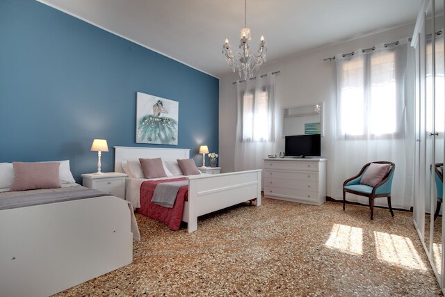 アカデミア オペラ デラックス by ワンダフル イタリー