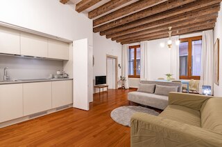 カ デッラ コメディア バイ ワンダフル イタリー