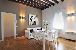 コレオーニ ホリデーズ 2 バイ ワンダフル イタリー