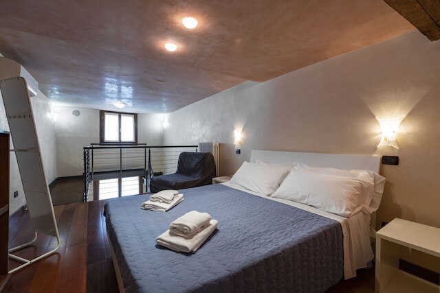 ドージ パレス 5 - ロクズ