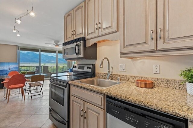 ナニ カイ ハレ 604 1 ベッドルーム コンド