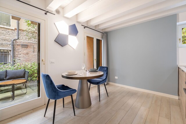 ザ ブルー ライト バイ ワンダフル イタリー