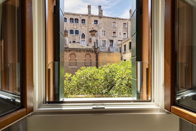 ザ レッド サンセット by ワンダフル イタリー