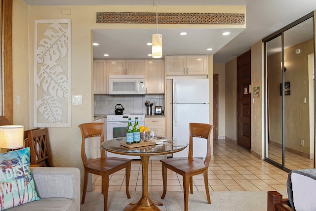 KBM リゾート: パパケア Pke-304 リノベーテッド スタジオ ウィズ オーシャンビュー! インクルーズ フリー レンタカー!