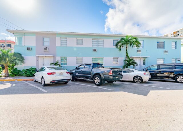 ツー ベッドルーム アパートメント