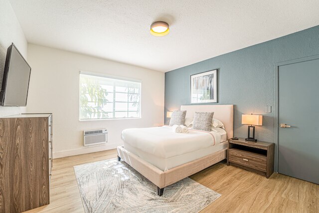 ツー ベッドルーム アパートメント