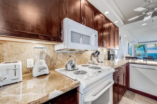 ロイヤル マウイアン, #607 2 ベッドルーム コンド バイ レッドオーニング