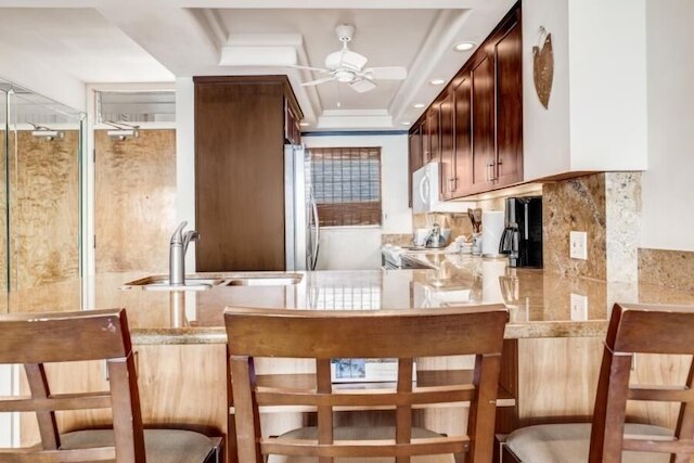 ロイヤル マウイアン, #607 2 ベッドルーム コンド バイ レッドオーニング