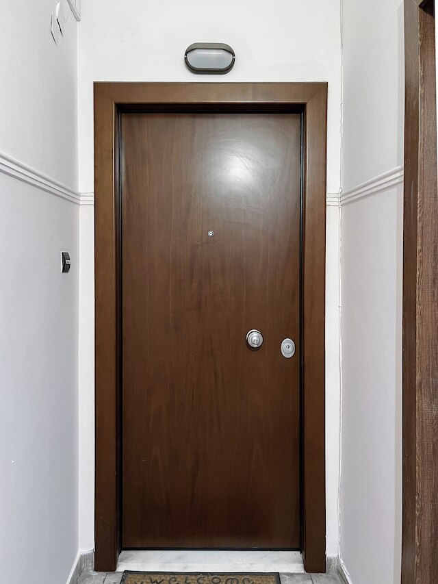 モダン アパートメント イン ティセイオ ウィズ バルコニー