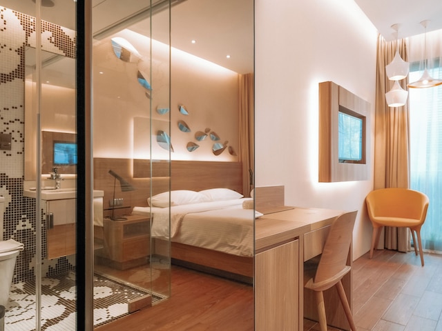 ア ホテル ブギス