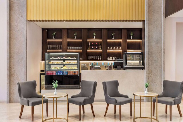 ラマダ バイ ウィンダム アーメダバード ナレンドラ モディ スタジアム モテラ