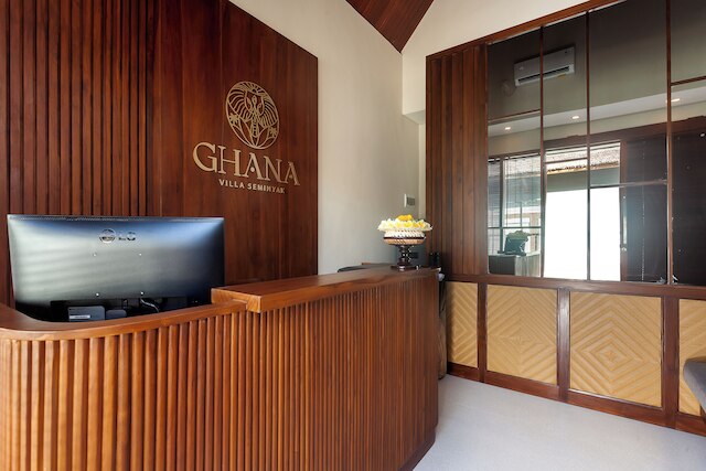 ガーナ ヴィラ スミニャック by ジェニュインホスト