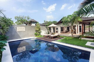 ガーナ ヴィラ スミニャック by ジェニュインホスト