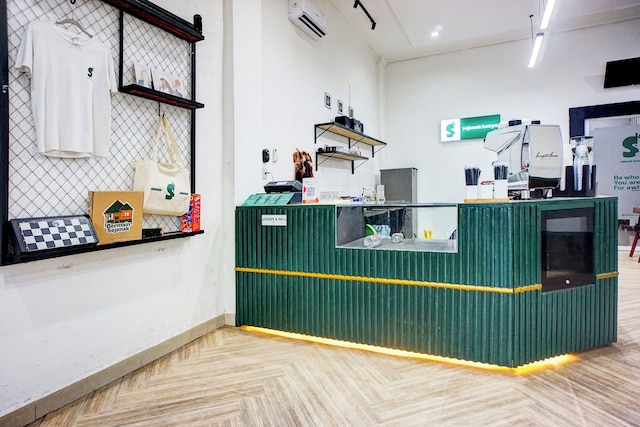 ホテル O スカ マジュ ホームステイ シャリア