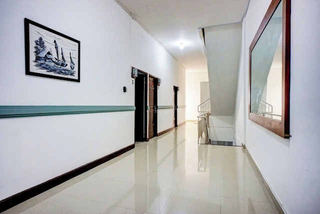 ホテル O スカ マジュ ホームステイ シャリア