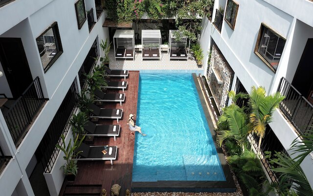 ザ カーム オアシス