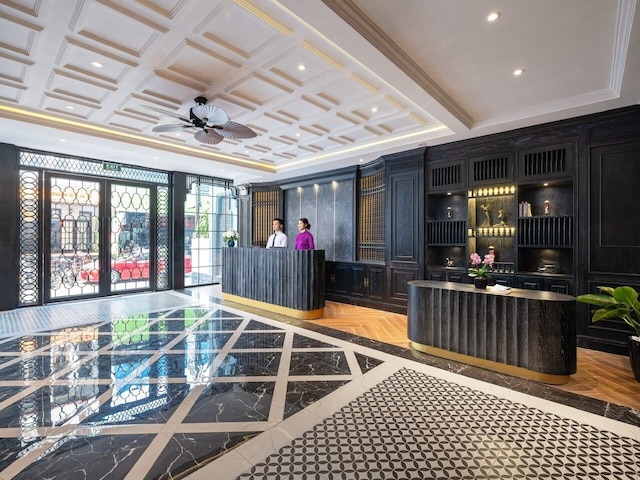 セレーン セントラル ホテル