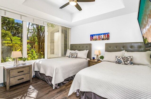 パームズ アット ワイレア 2303 2 ベッドルーム コンド