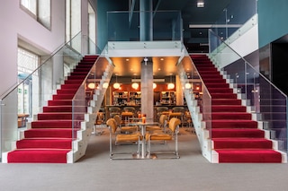 セニカ ポルト ホテル, キュリオ コレクション バイ ヒルトン