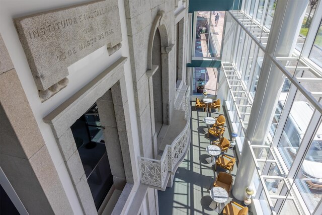 セニカ ポルト ホテル, キュリオ コレクション バイ ヒルトン