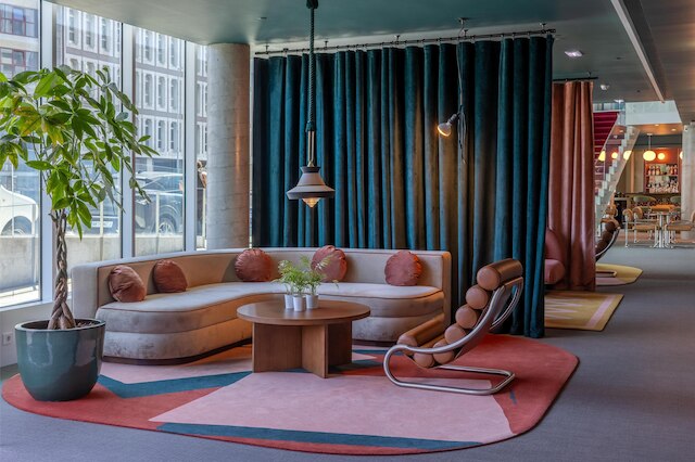 セニカ ポルト ホテル, キュリオ コレクション バイ ヒルトン