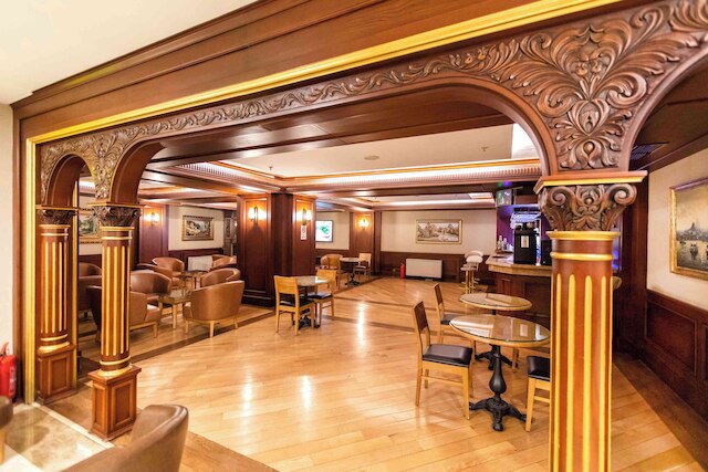 バロン ホテル & スパ