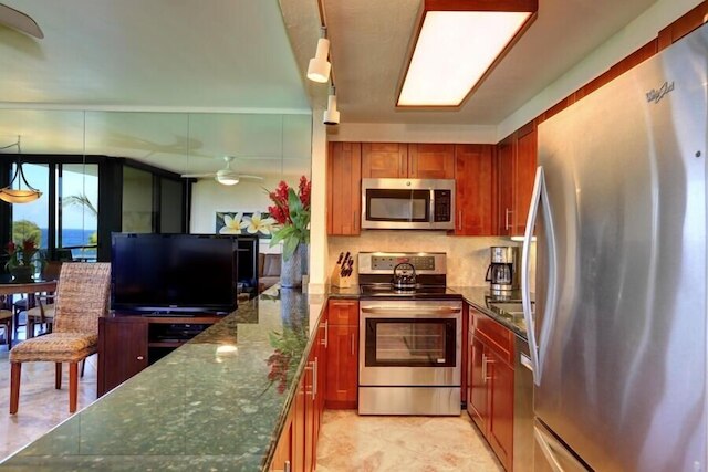 キヘイ サーフサイド, #511 1 ベッドルーム コンド バイ RedAwning