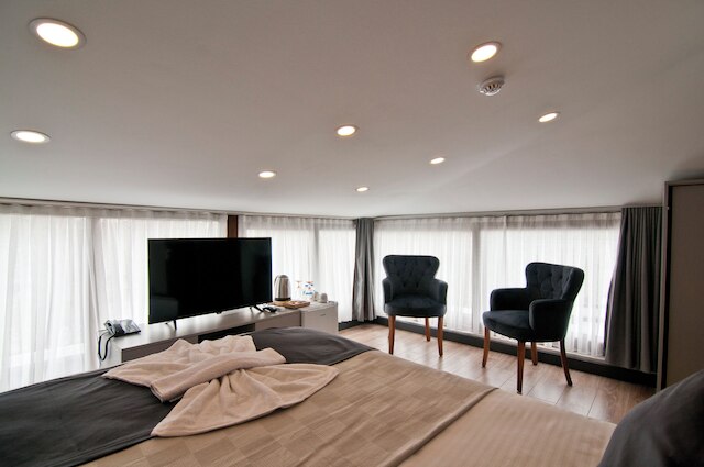 デムハット オテル オールドシティ