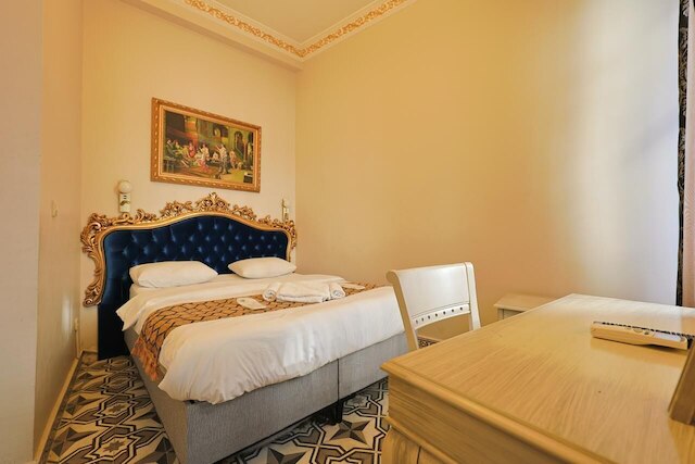 フェリシティ パレス シルケジ