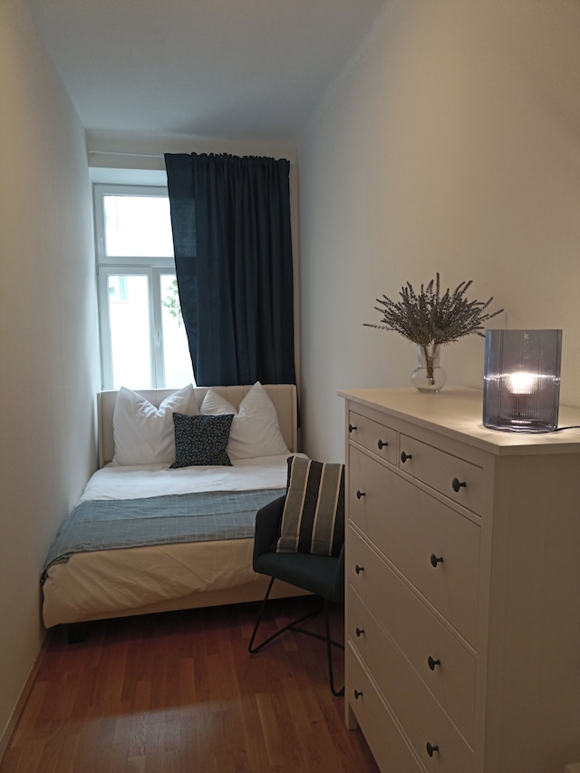 170sqm ウィズ プライベート ガーデン, 9 ベッドルームズ, 2 キッチンズ